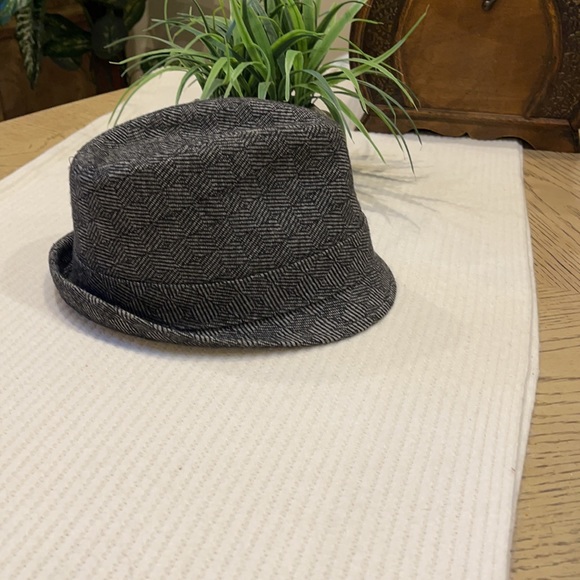 Robington & Mott New York Hat - Picture 6 of 15